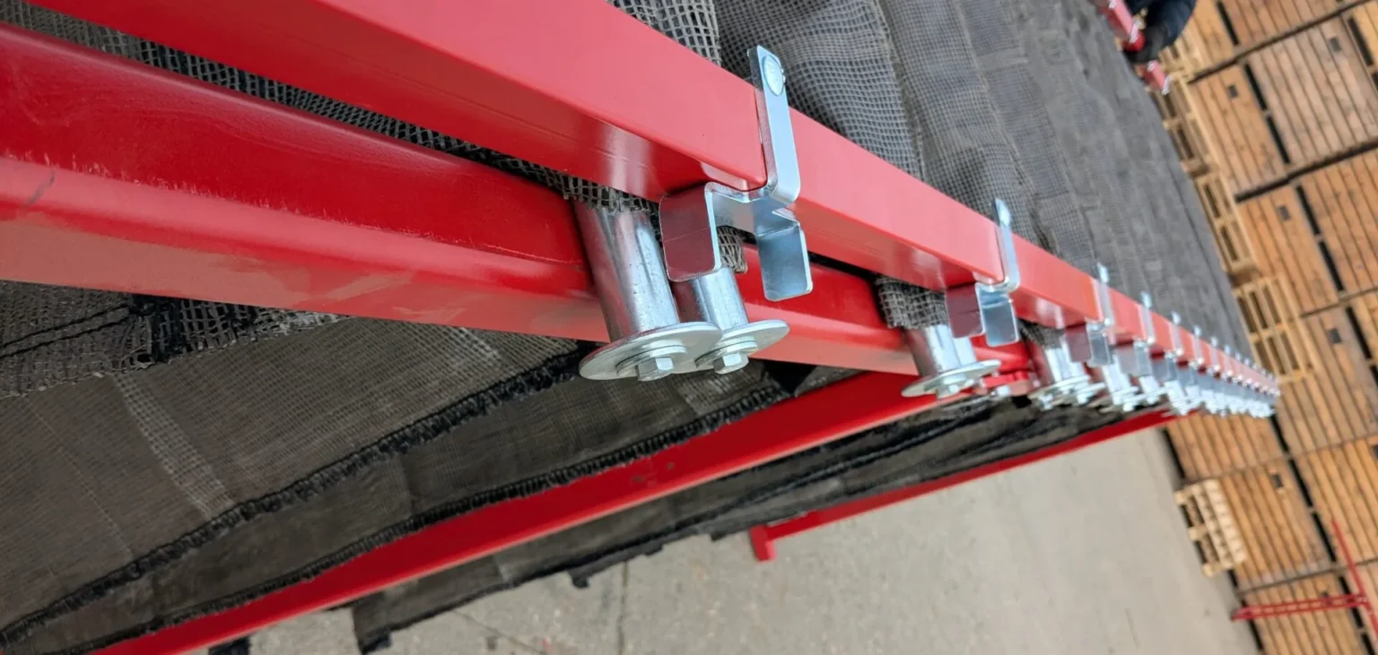 Flex afstandhouders plat op het kiemrek