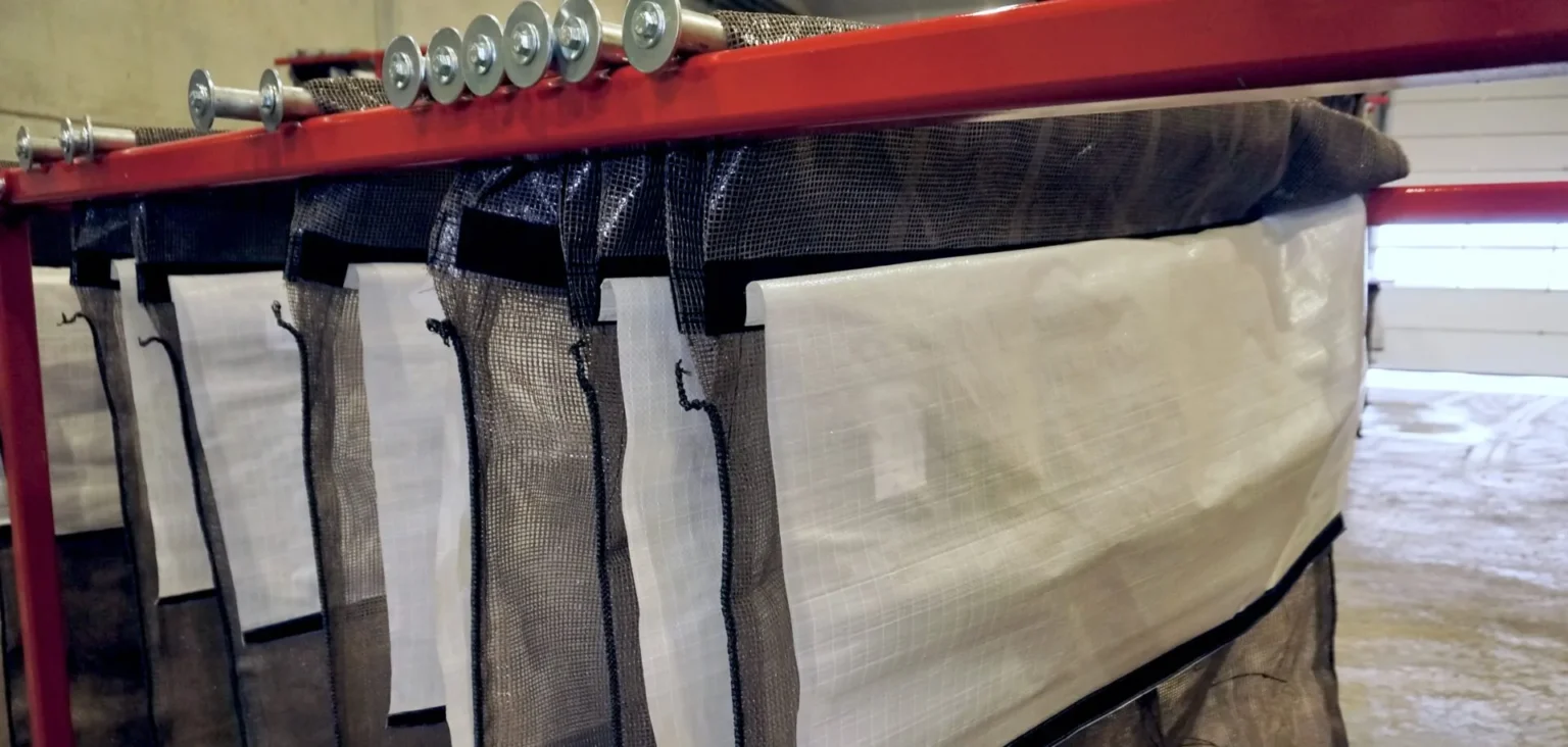 Regenflap aan voorkiemzak